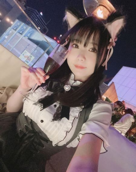 国产剧情演绎穿花裙_4K在线播放观看