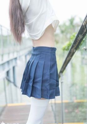 欧美高跟舔靴_超清电影在线看