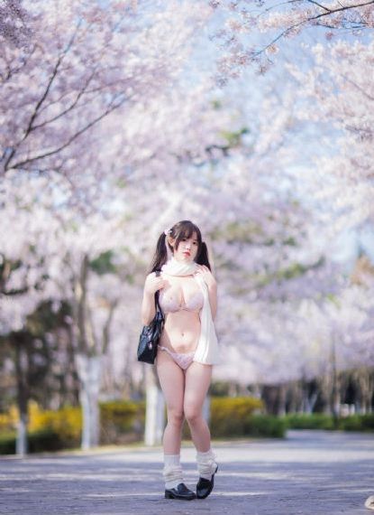 欧美女装文案_HD神马影院在线