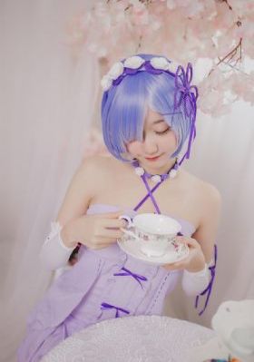 欧美美女操穴_BD日韩电影在线